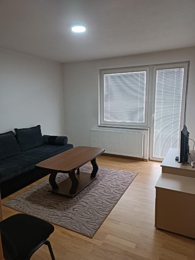2Bdr Apt With Balcony With View- Free Parking Hotell Sarajevo Exteriör bild