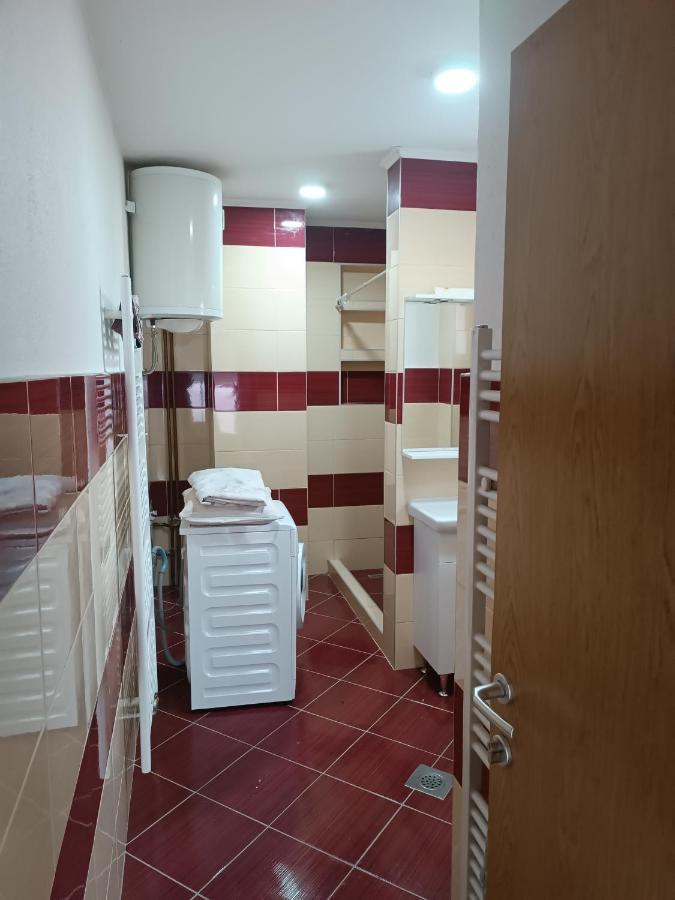 2Bdr Apt With Balcony With View- Free Parking Hotell Sarajevo Exteriör bild